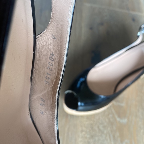 Like new! Stuart Weitzman Black patent leather cork wedges NWOT - Picture 5 of 6